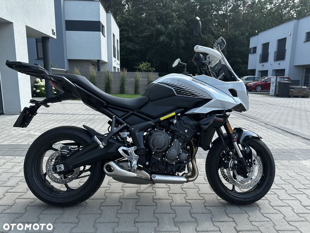 Triumph Tiger - 2