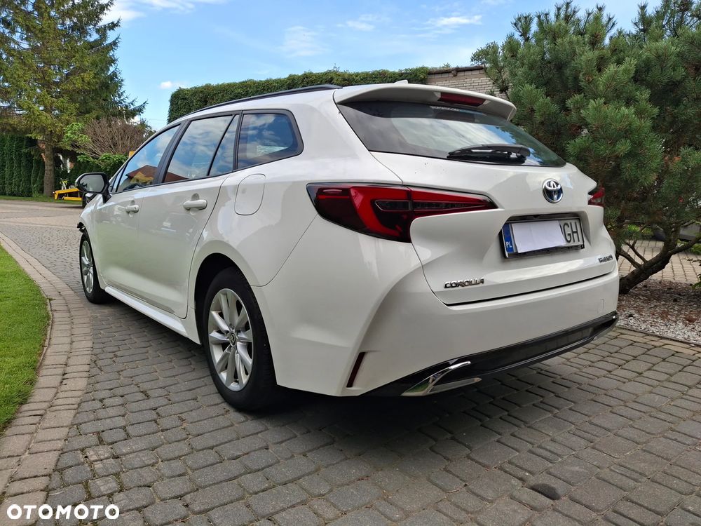 Toyota Camry 2.5 Hybrid Comfort CVT - 10