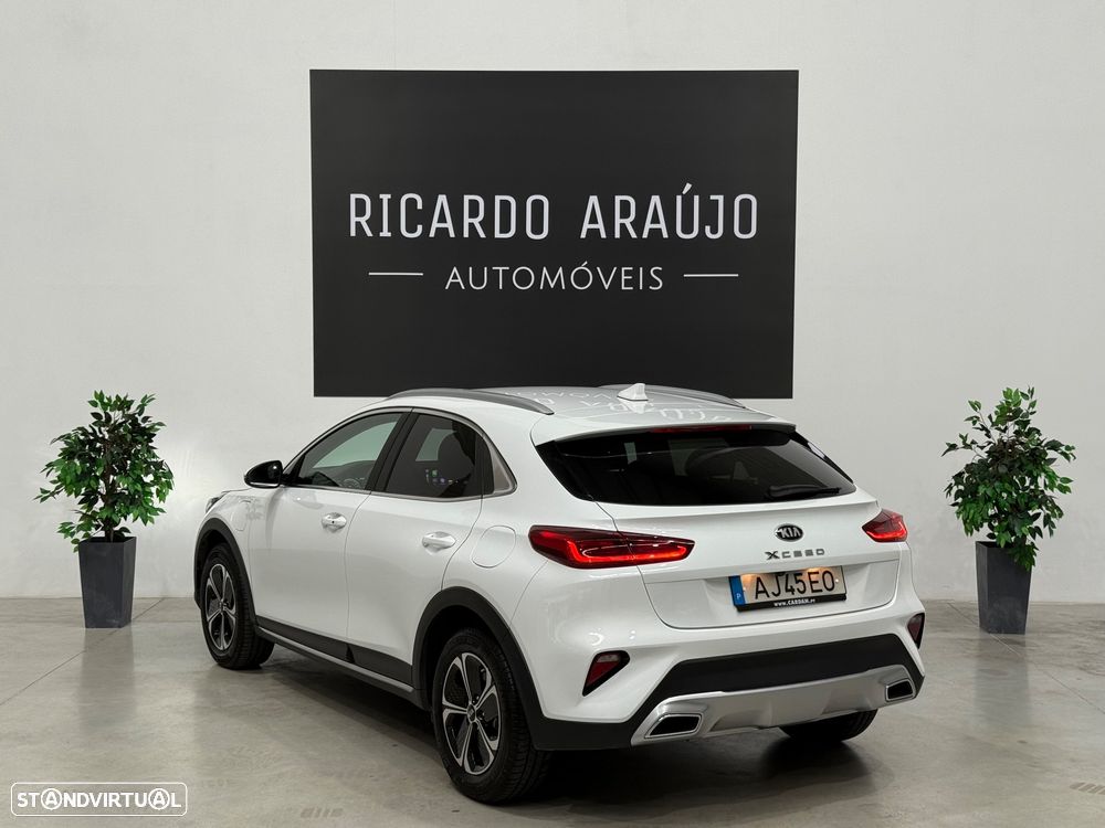 Kia XCeed 1.6 GDi PHEV First Edition+SRF - 3