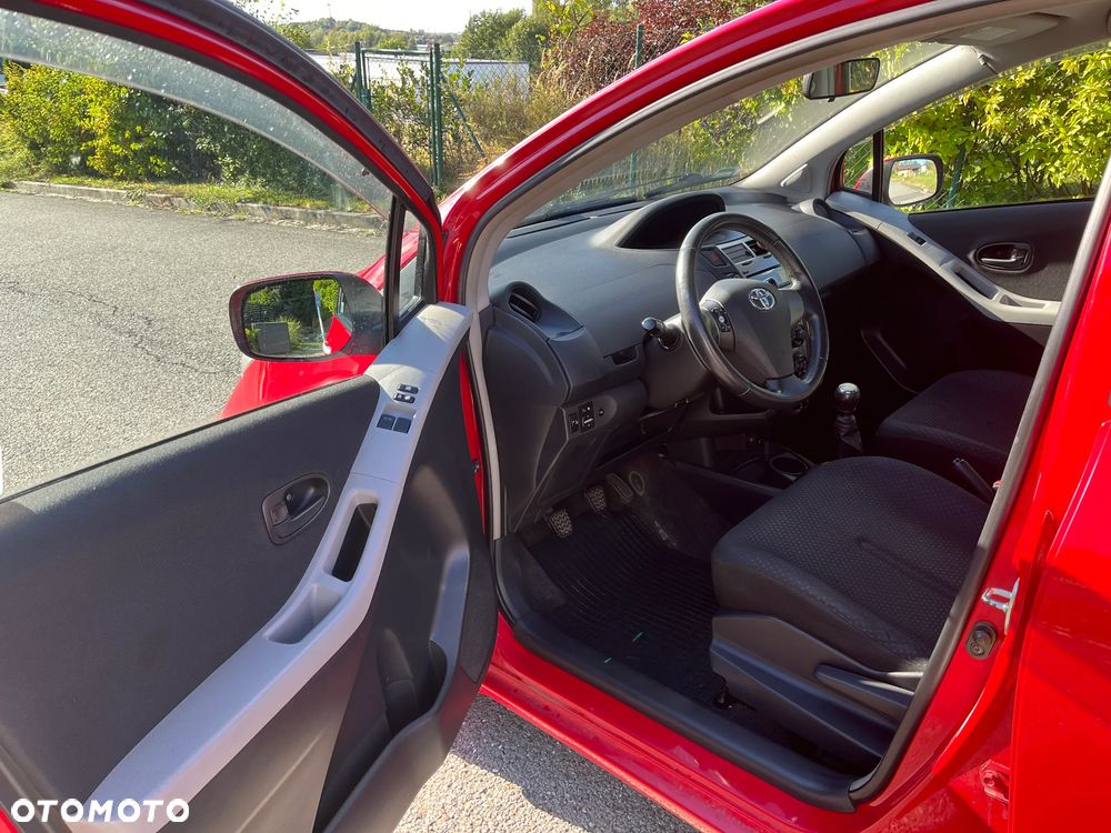 Toyota Yaris 1.33 Luna - 6