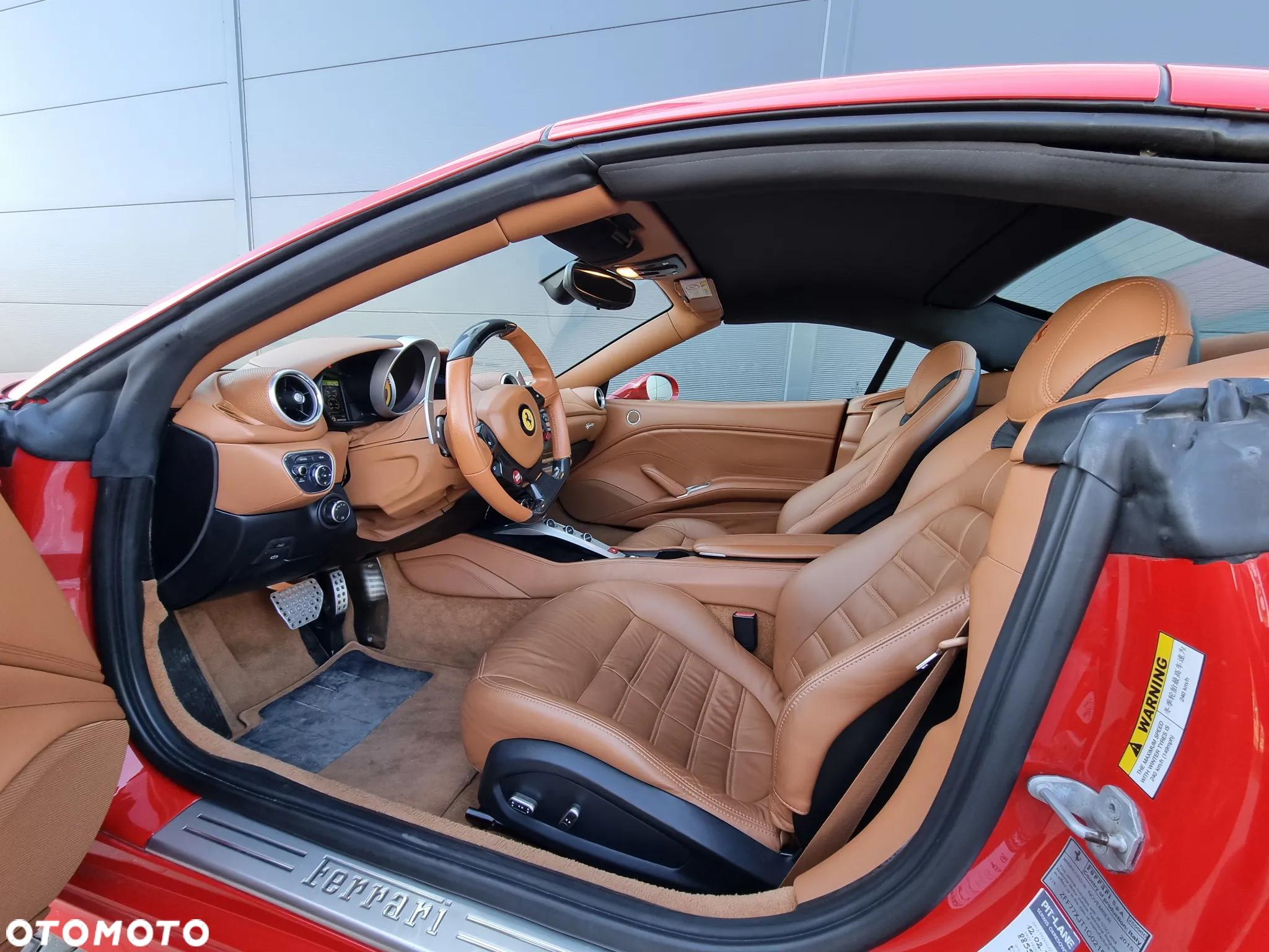 Ferrari California T - 17