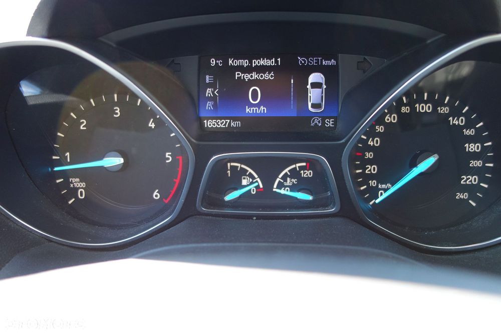 Ford Kuga 2.0 TDCi 4x4 Titanium - 25