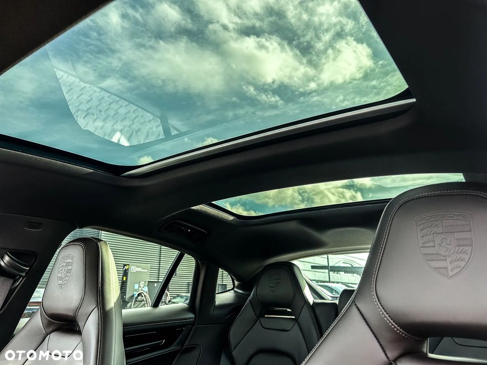 Porsche Panamera 4 E-Hybrid PHEV - 14