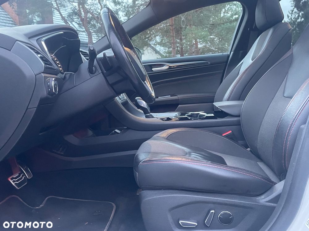 Ford Mondeo 2.0 TDCi STart-Stopp PowerShift-Aut ST-Line - 31