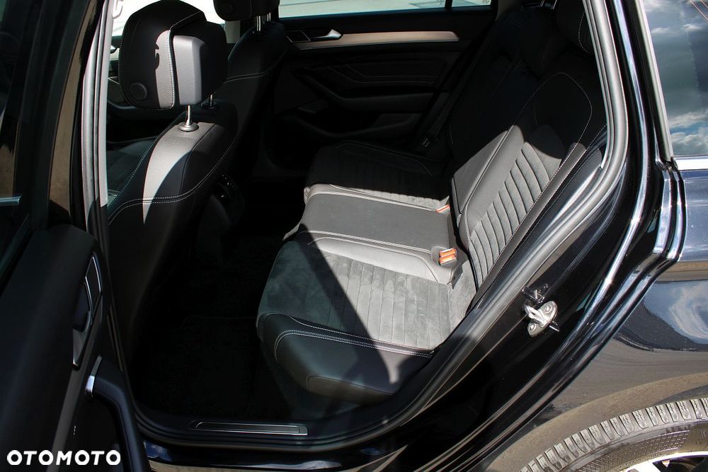 Volkswagen Passat 2.0 TSI Elegance DSG - 36