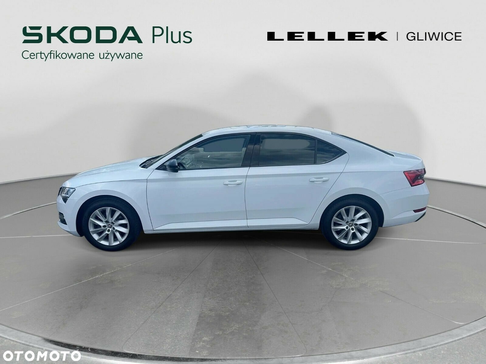 Skoda Superb 2.0 TDI SCR Style DSG - 2