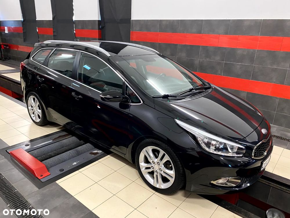 Kia Ceed 2012 photo 5