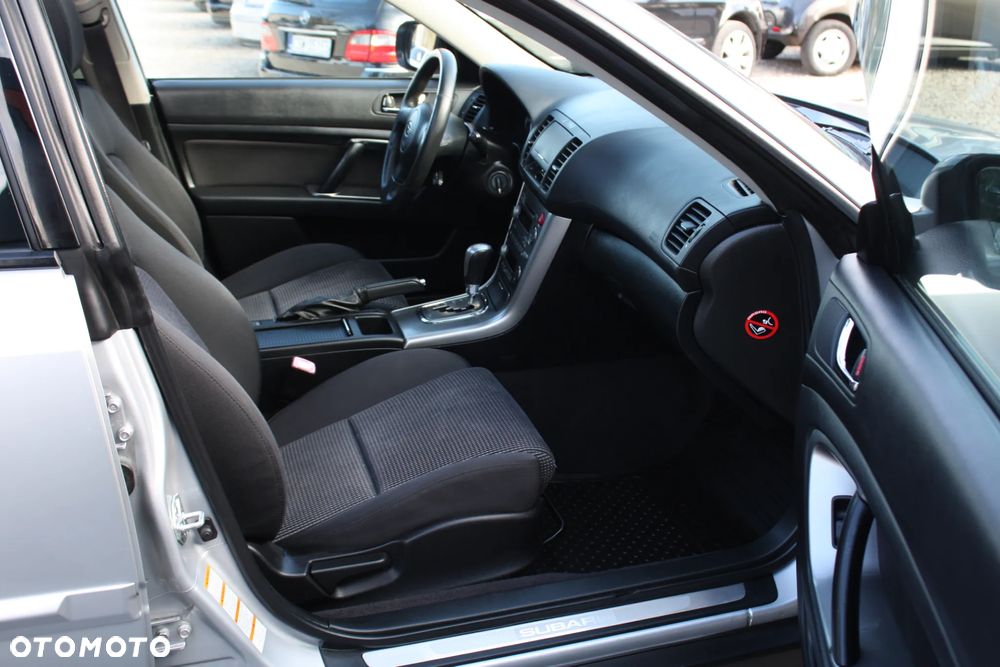 Subaru Legacy 2.5i AT - 6