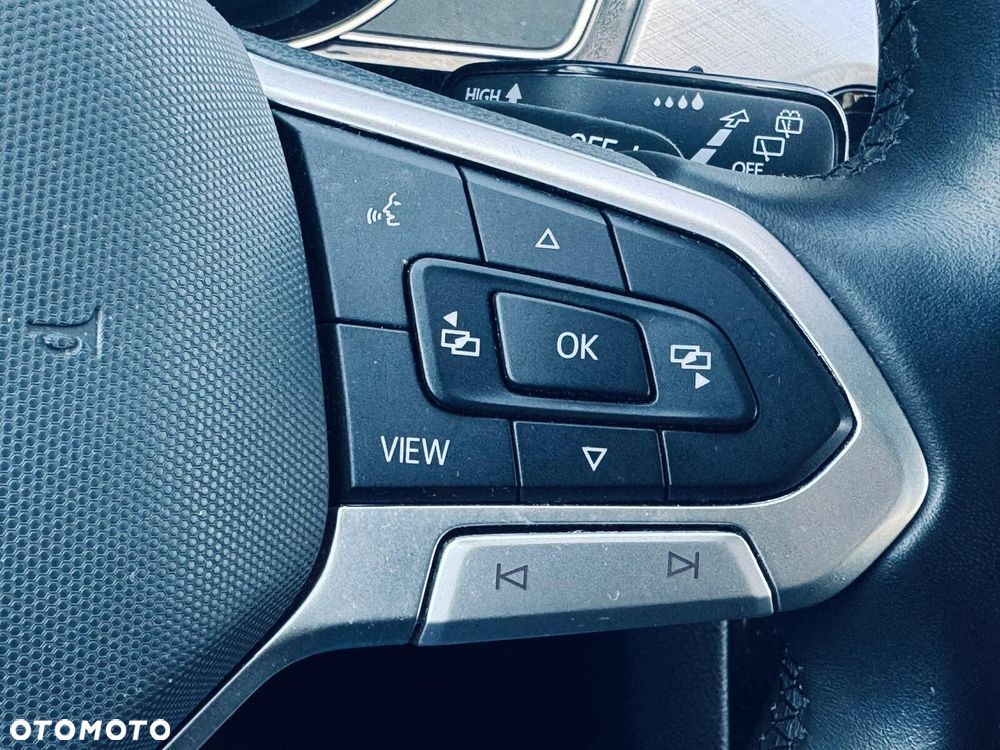 Volkswagen Passat - 24