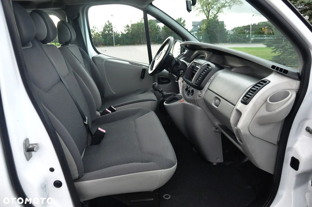 Opel Vivaro L1H1 2.7t - 26
