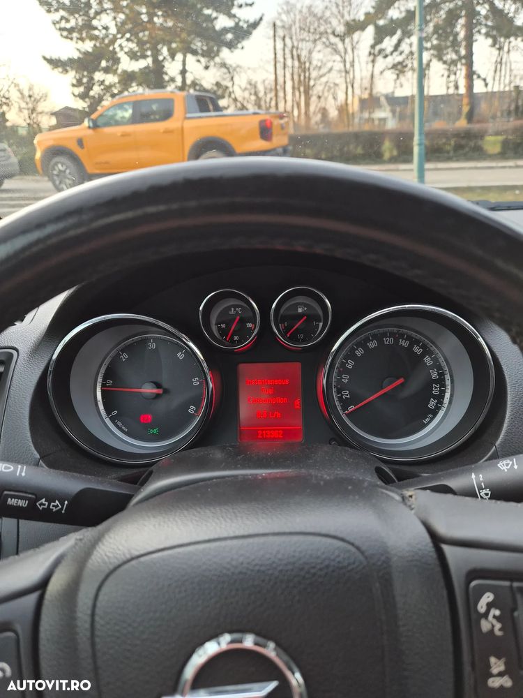 Opel Insignia 2.0 CDTI 4x4 Design Edition - 16