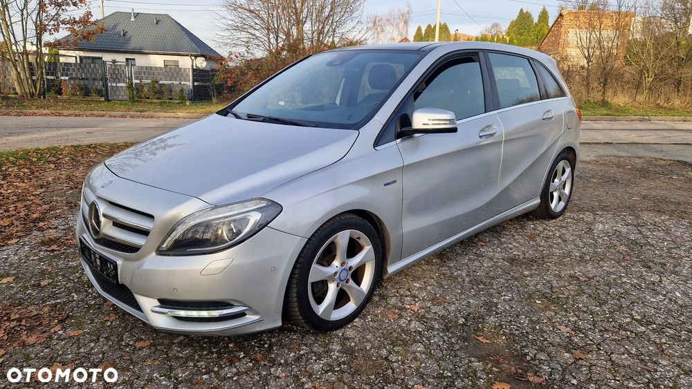 Mercedes-Benz Klasa B 200 CDI (BlueEFFICIENCY) - 1