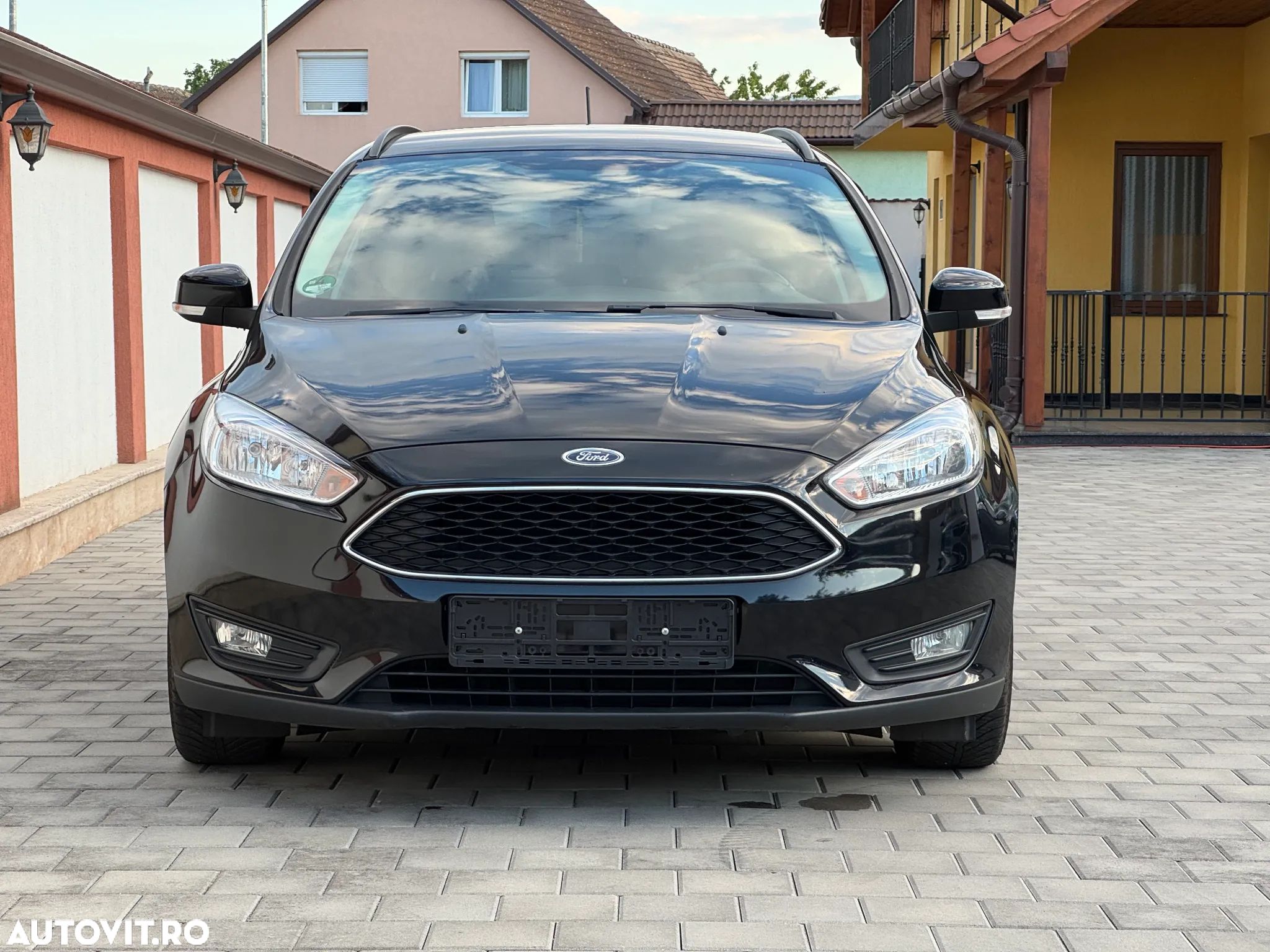 Ford Focus 1.0 EcoBoost 6MT MHEV Active - 1
