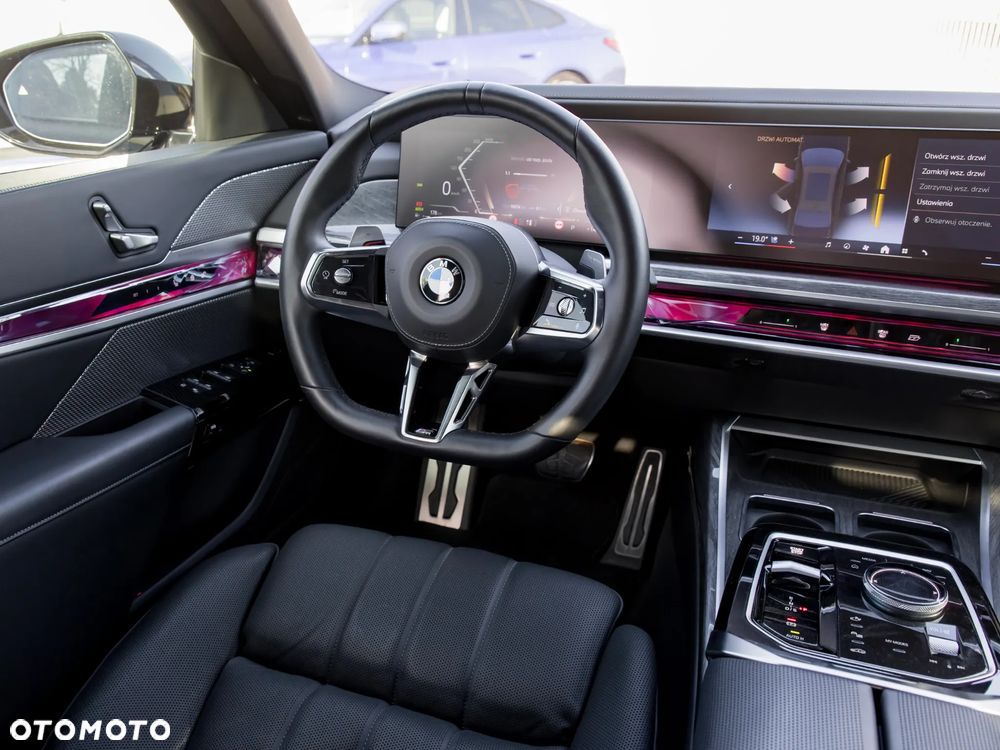 BMW Seria 7 - 10
