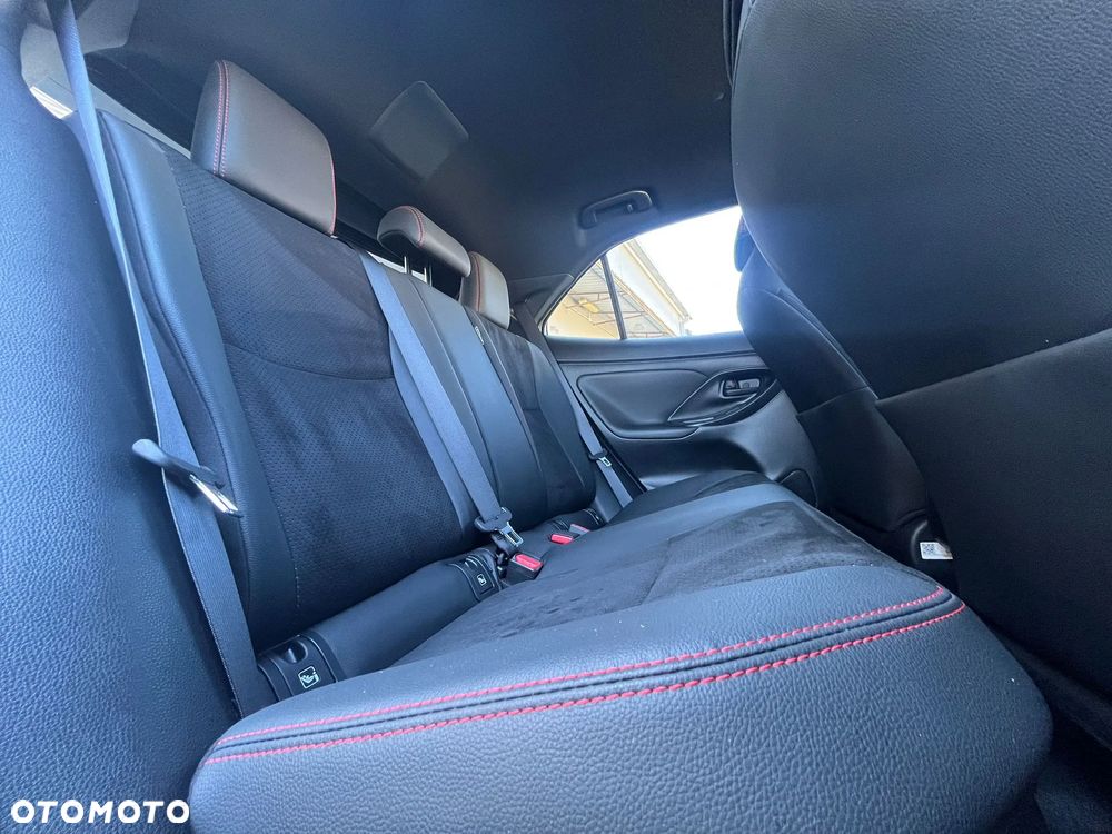 Toyota Yaris Cross 1.5 VVT-i GR Sport - 27