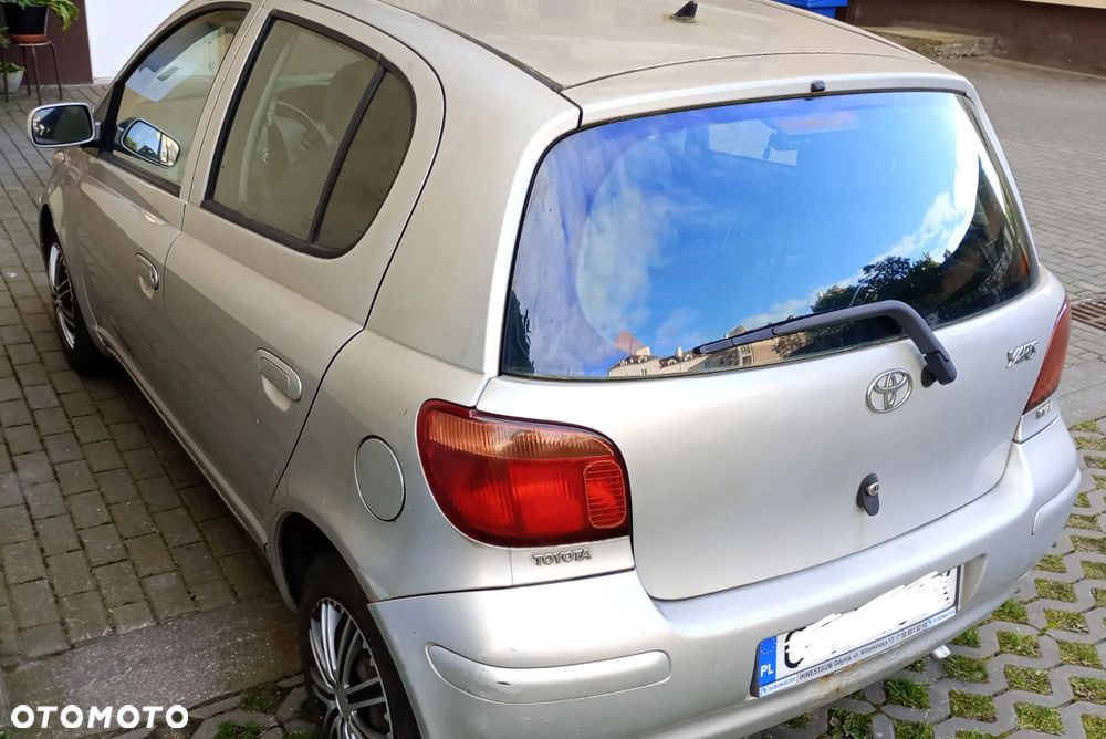 Toyota Yaris 2005 photo 3