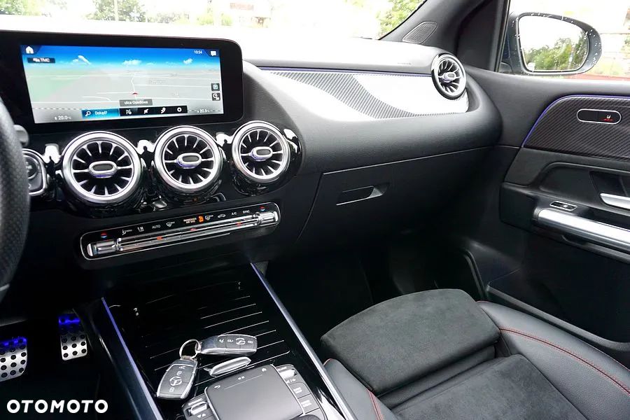 Mercedes-Benz Klasa B 180 7G-DCT AMG Line Advanced Plus - 32
