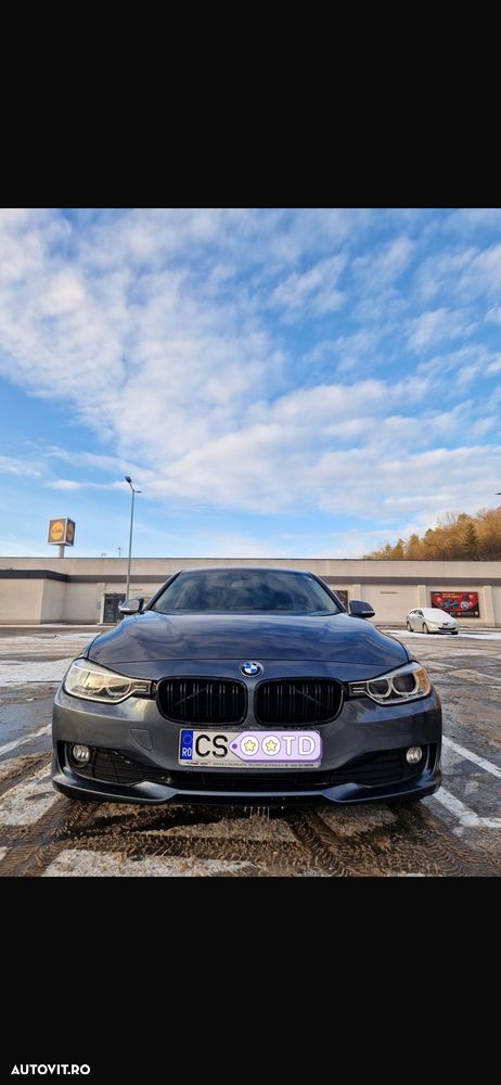 BMW Seria 3 320d EfficientDynamics Edition - 3