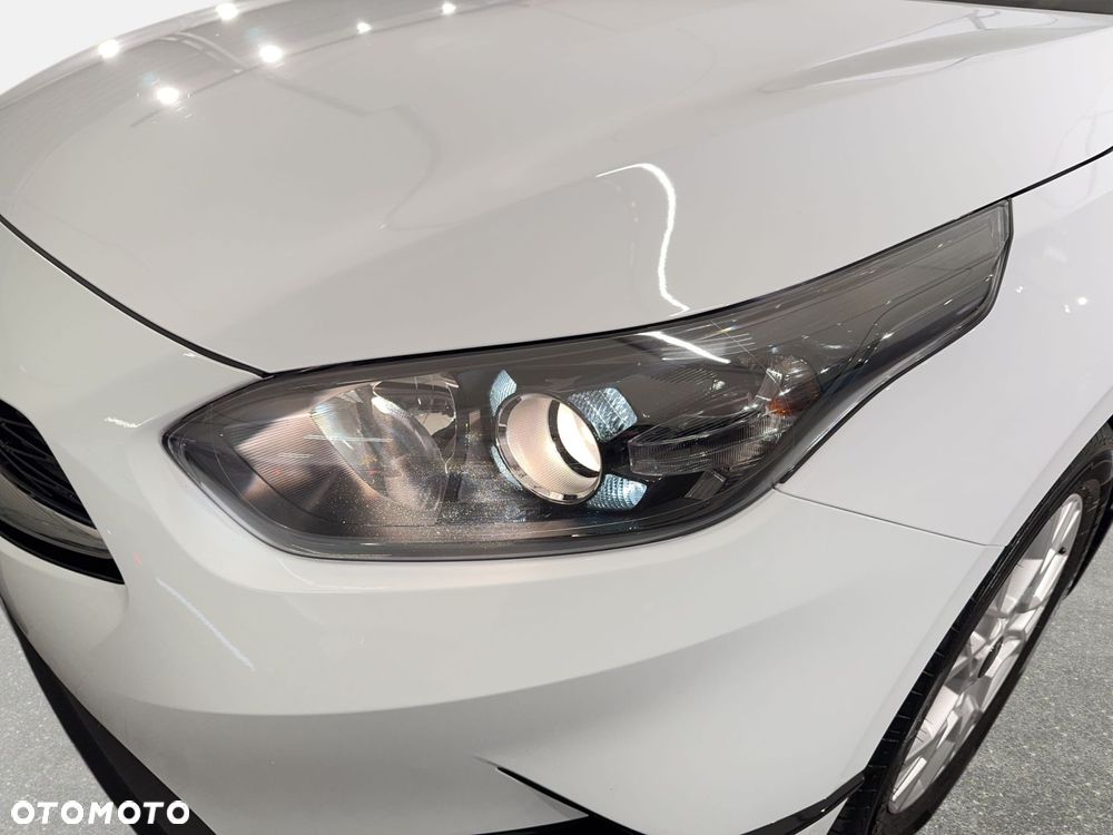 Kia Ceed - 10