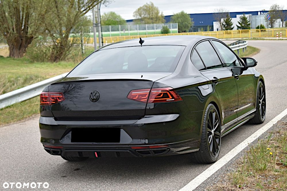 Volkswagen Passat - 14