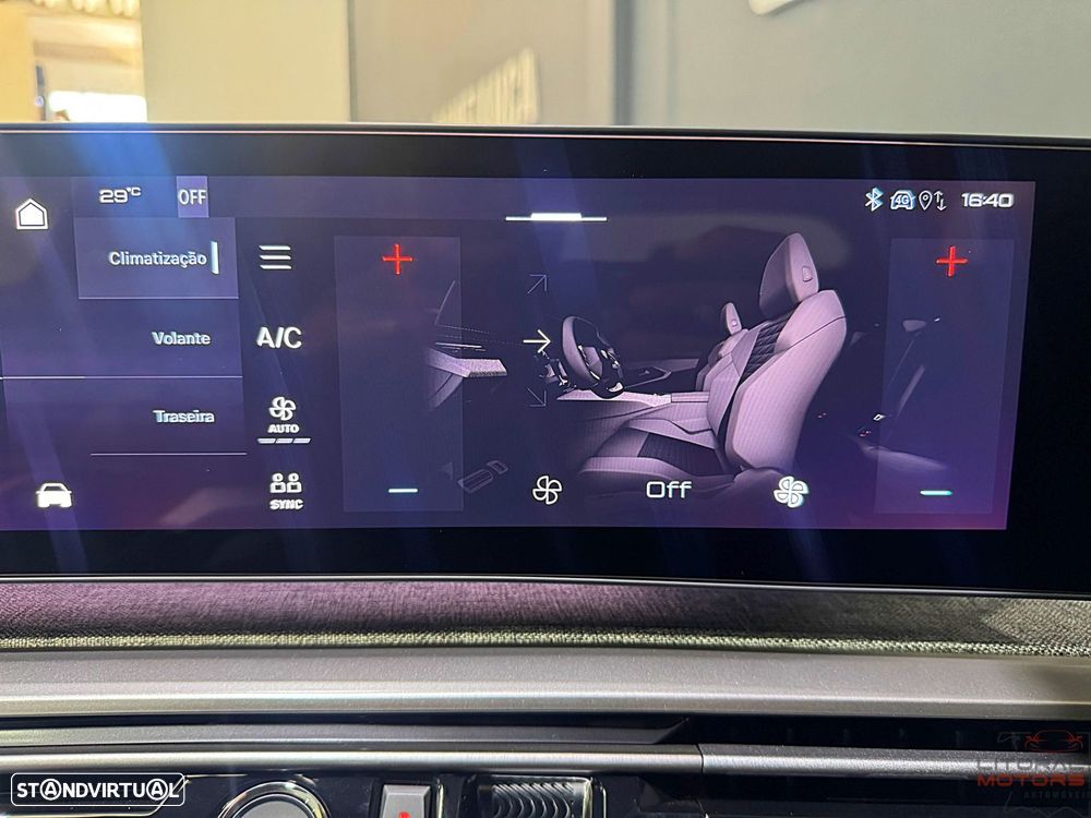 Peugeot 5008 1.2 Hybrid Allure e-DCS6 - 28