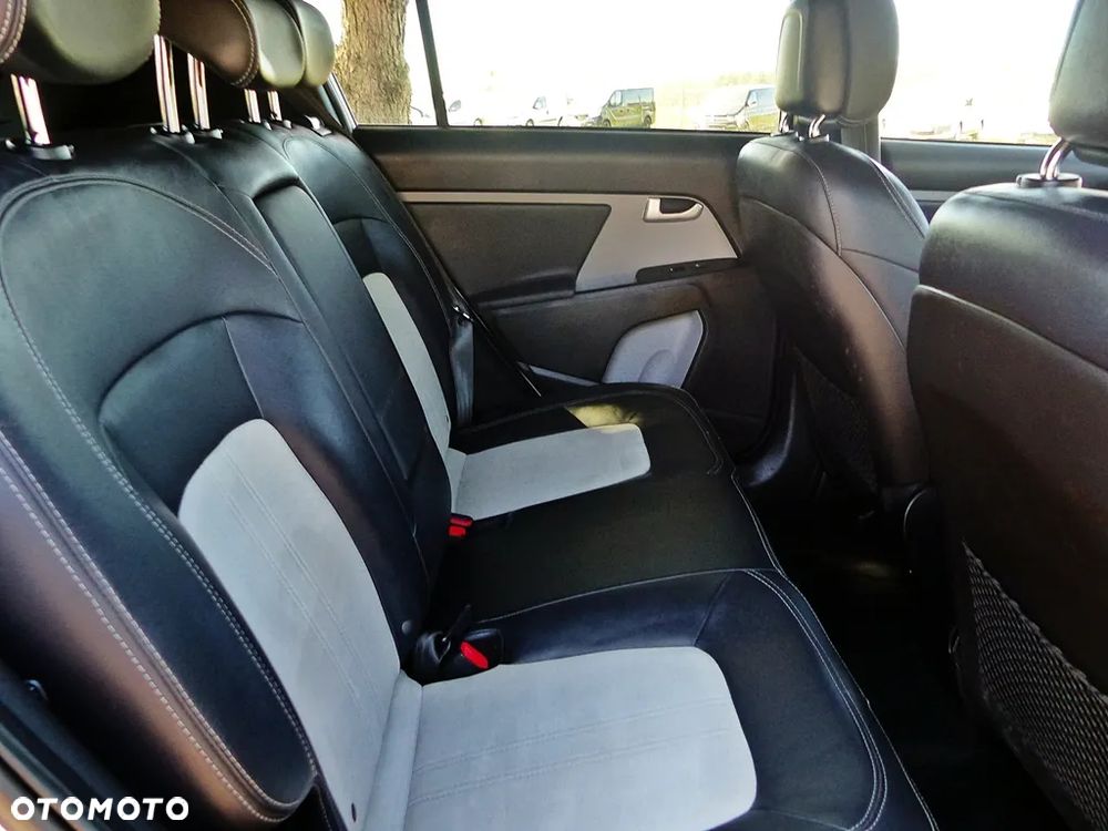 Kia Sportage 1.7 CRDI XL 2WD - 23