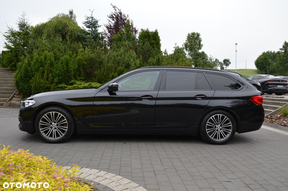 BMW Seria 5 520d xDrive Sport Line sport - 3