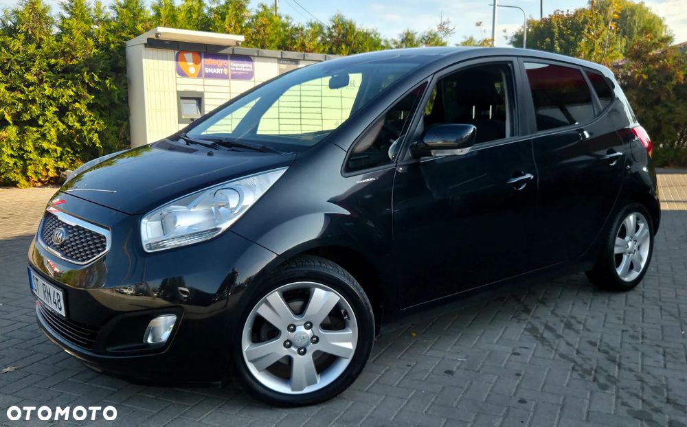 Kia Venga 1.6 CRDi 128 Titanium Collection - 4
