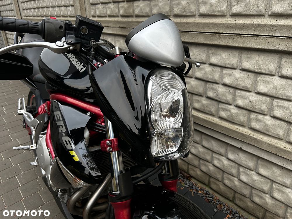 Kawasaki ER - 9