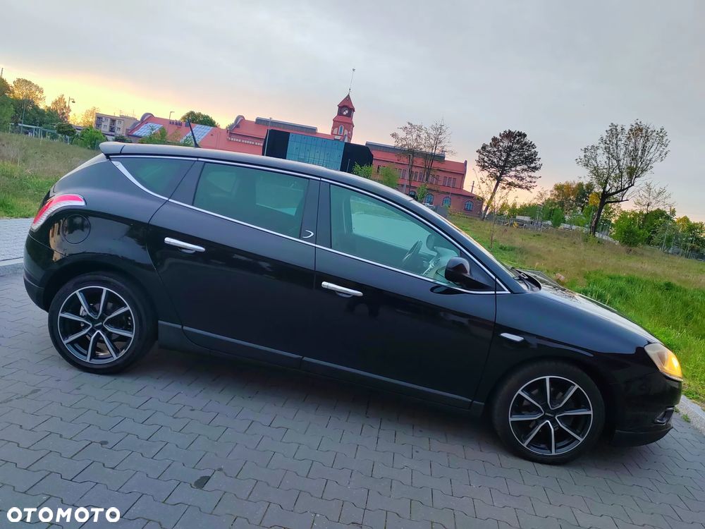 Lancia Delta 1.4 T-Jet 16v Platino - 5