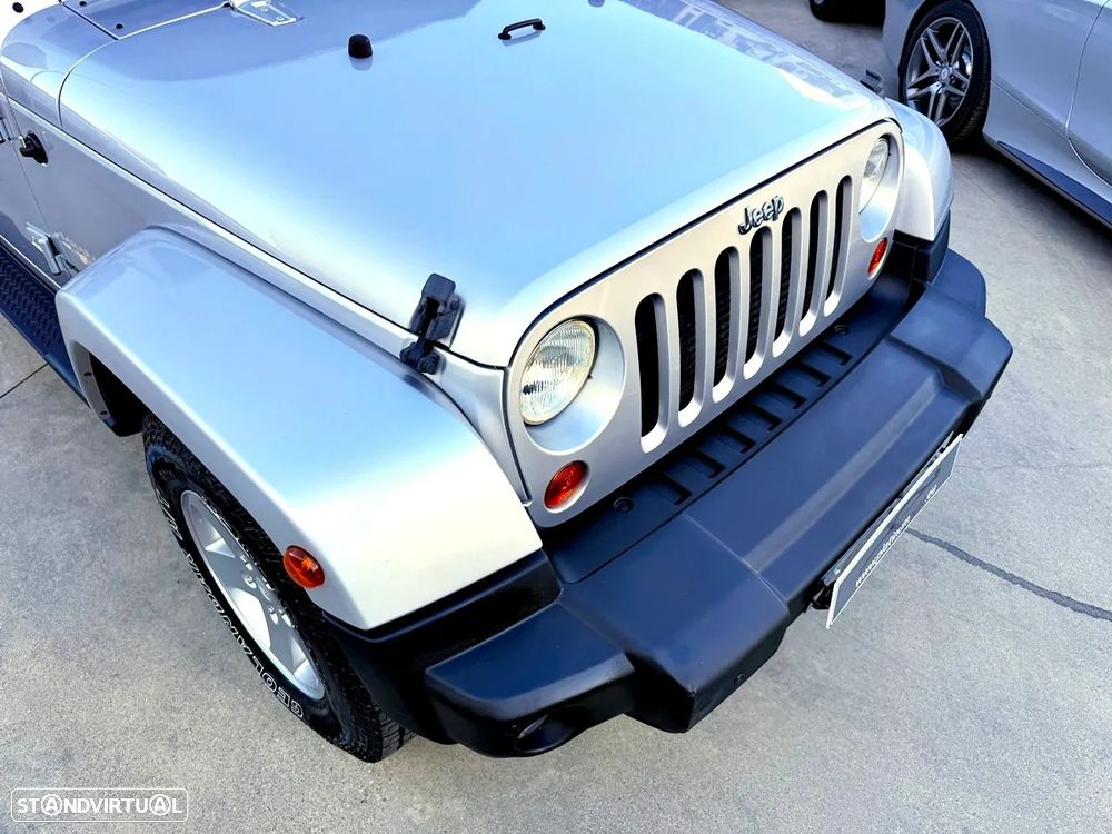 Jeep Wrangler Unlimited 2.8 CRD ATX Sahara Adventure Edition - 39