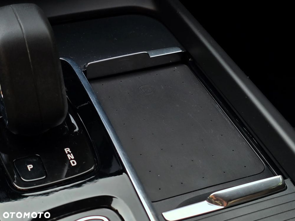 Volvo XC 60 B4 D Momentum Pro - 28