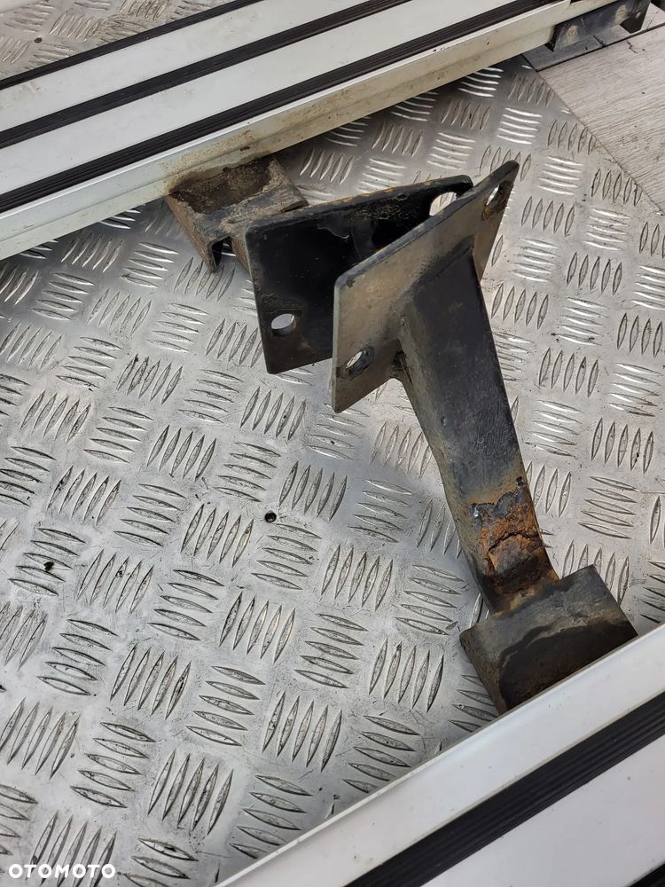 Vw Amarok Orurowanie Progi Stopnie Boczne - 11