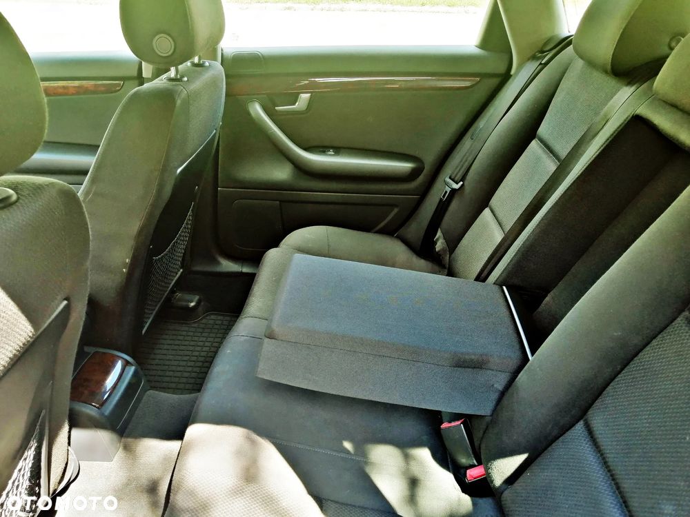 Audi A4 Avant 2.4 - 14