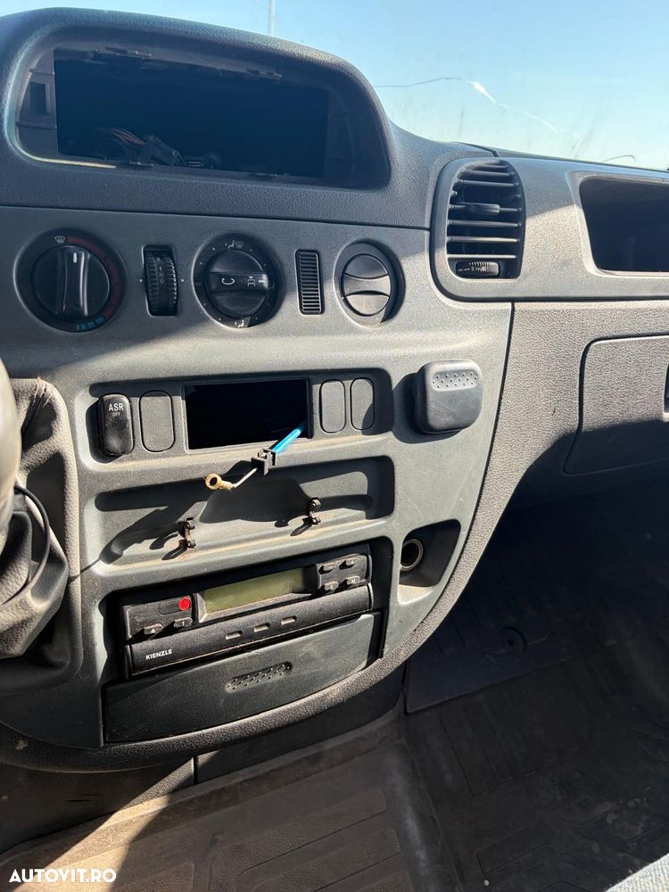 Mercedes-Benz Sprinter - 8
