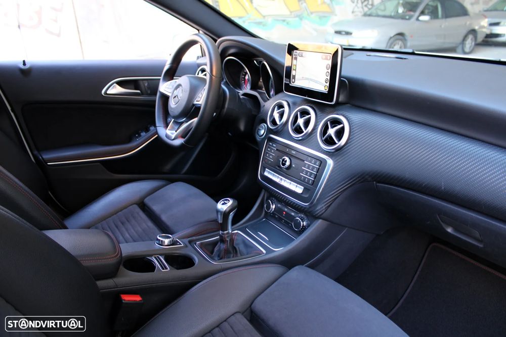 Mercedes-Benz A 180 CDI BE AMG Sport — fotografia 13