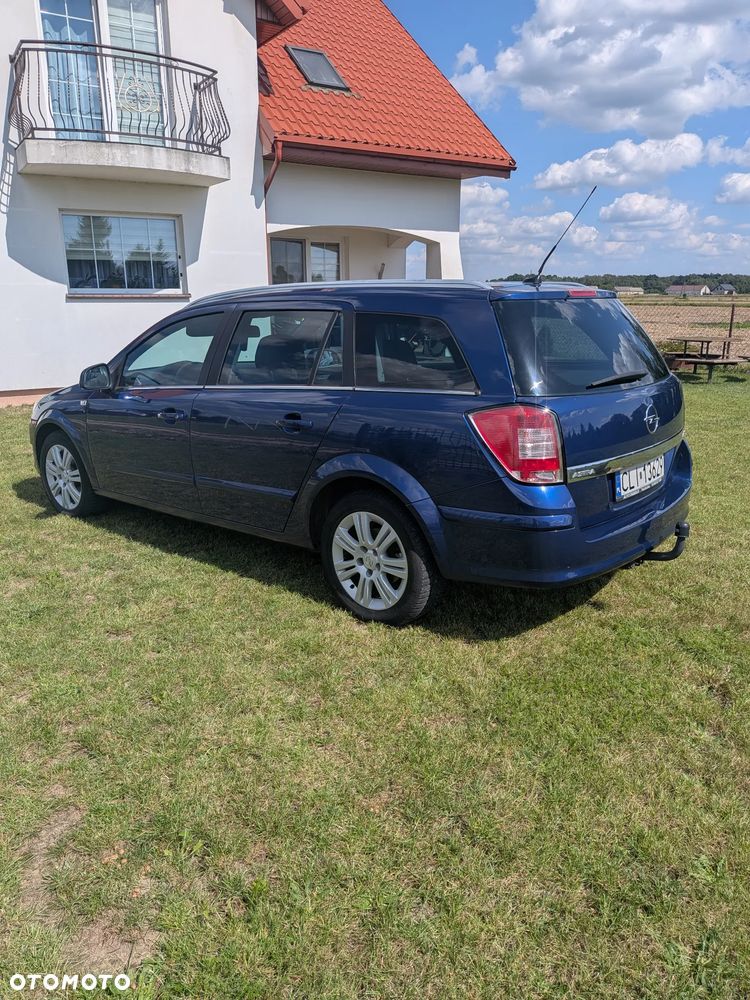 Opel Astra 1.7 CDTI - 4