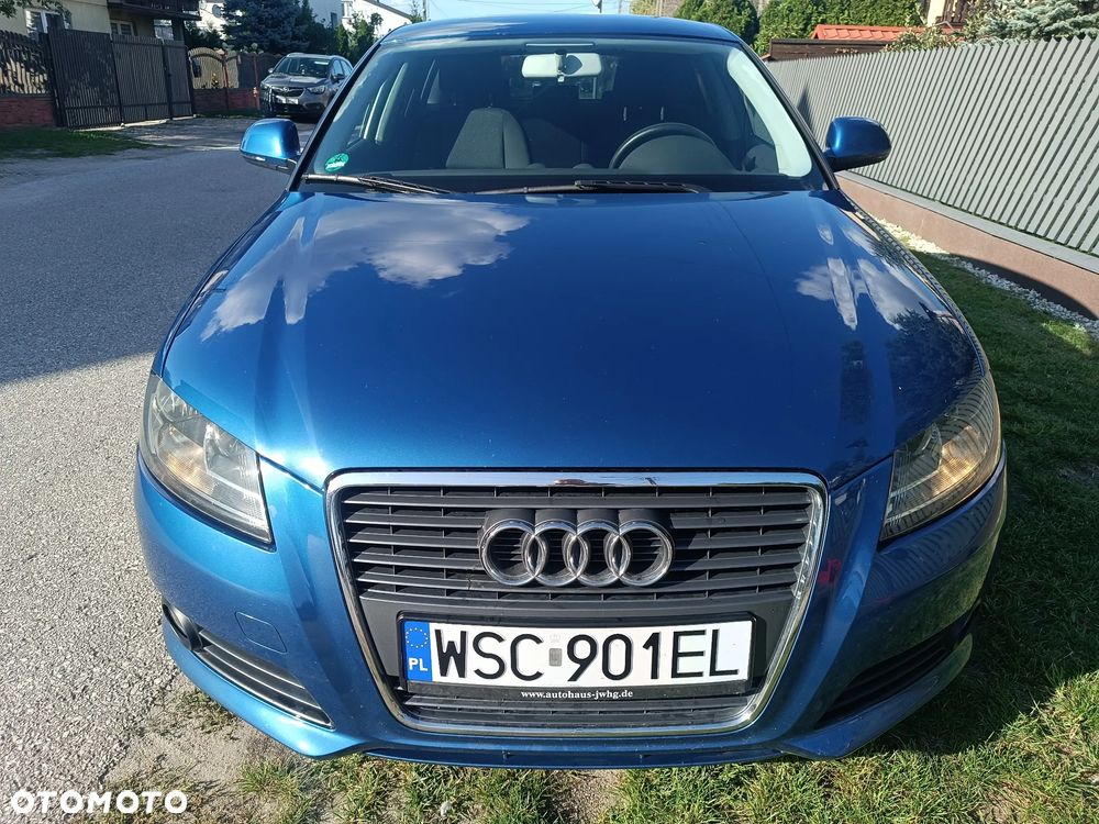 Audi A3 Sportback 1.6 TDI DPF Ambiente - 9
