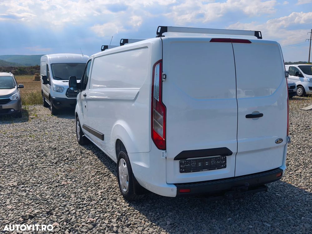 Ford Transit Custom - 11