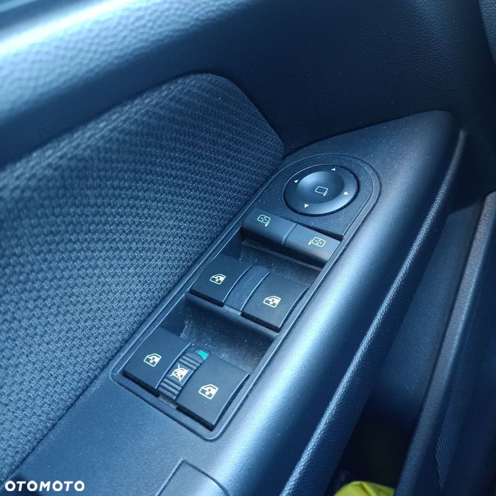 Opel Astra ver-1-7-td-comfort - 10