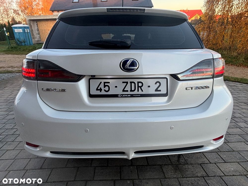 Lexus CT 200h Prestige - 9