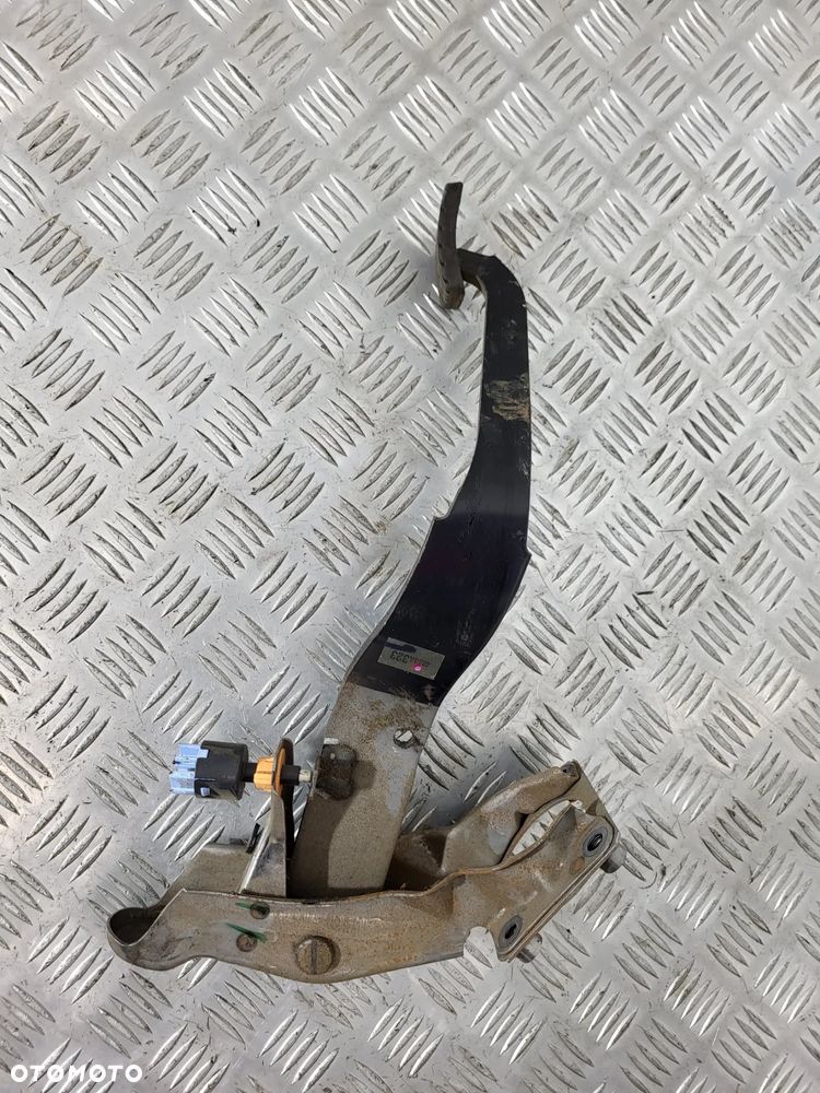 Fiat Fullback 2.4 Pedał Hamulca Manual - 1