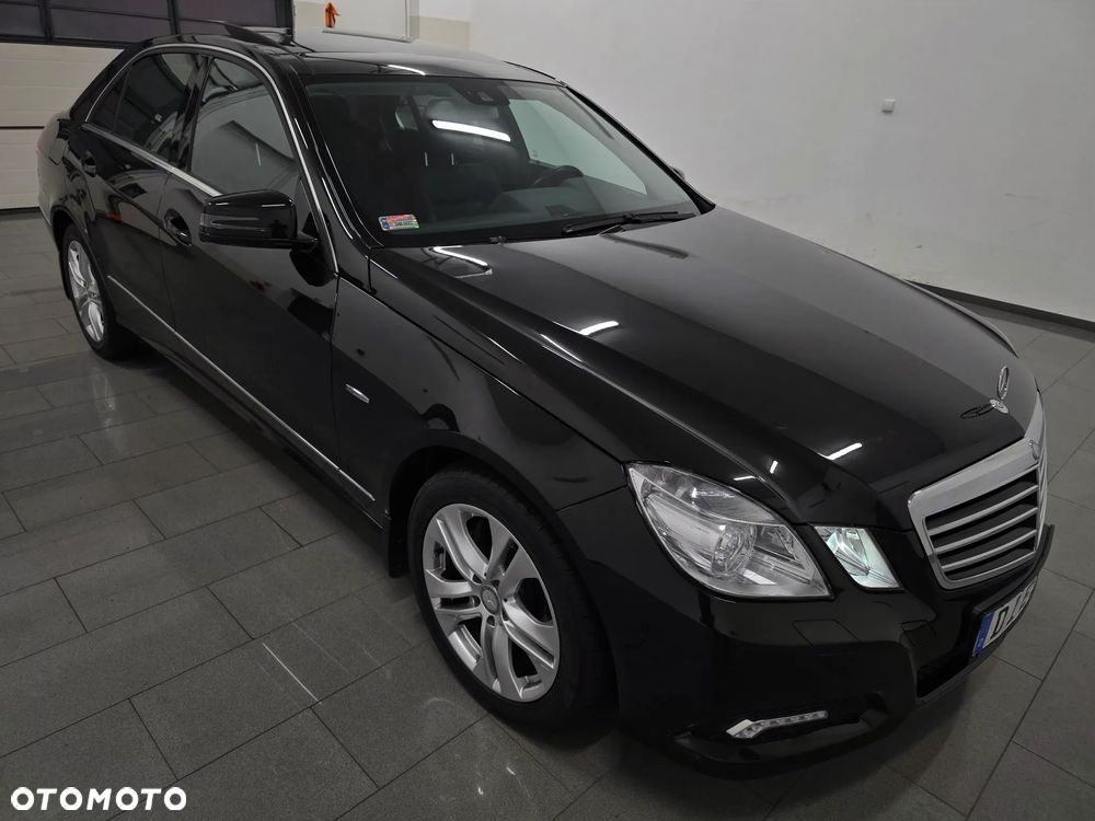 Mercedes-Benz Klasa E 350 CDI DPF BlueEFFICIENCY 7G-TRONIC Avantgarde - 33