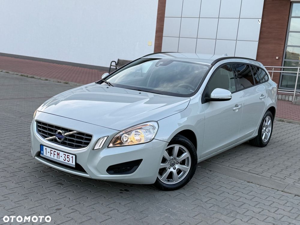 Volvo V60 D3 Momentum - 27