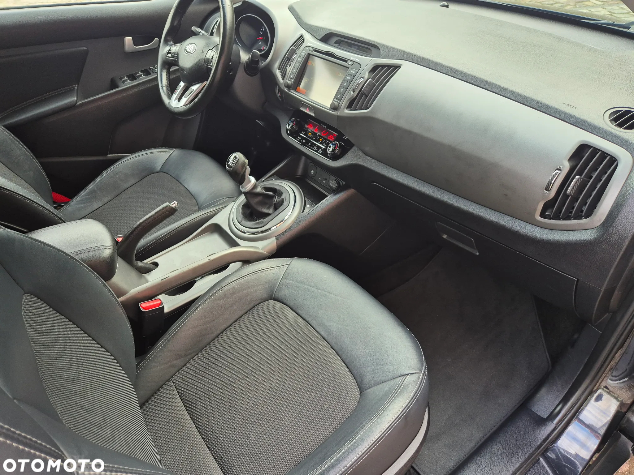Kia Sportage 1.7 CRDI 2WD ISG Spirit - 13
