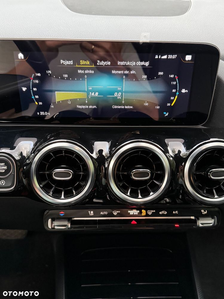 Mercedes-Benz GLA 200 Business Edition - 18
