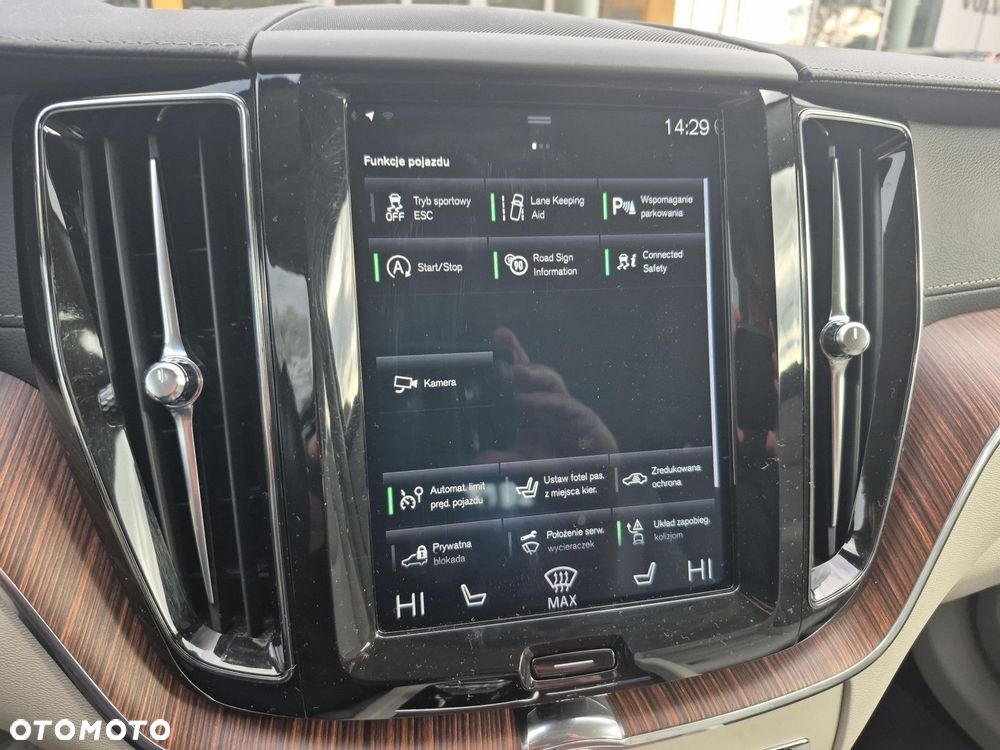 Volvo XC 60 - 22