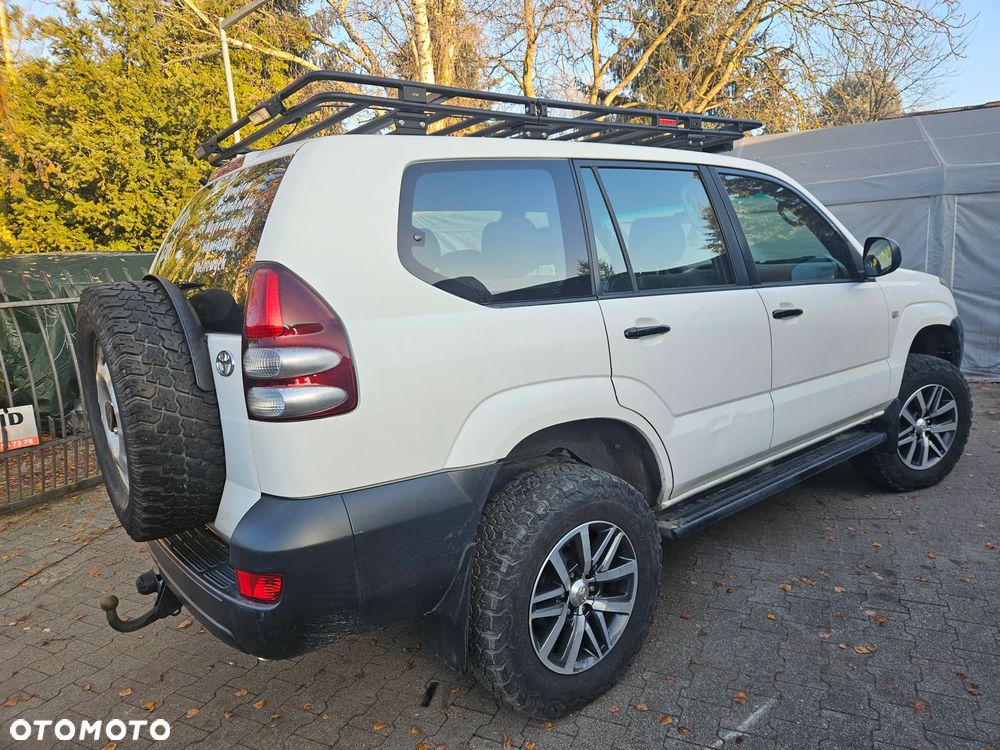 Toyota Land Cruiser - 3