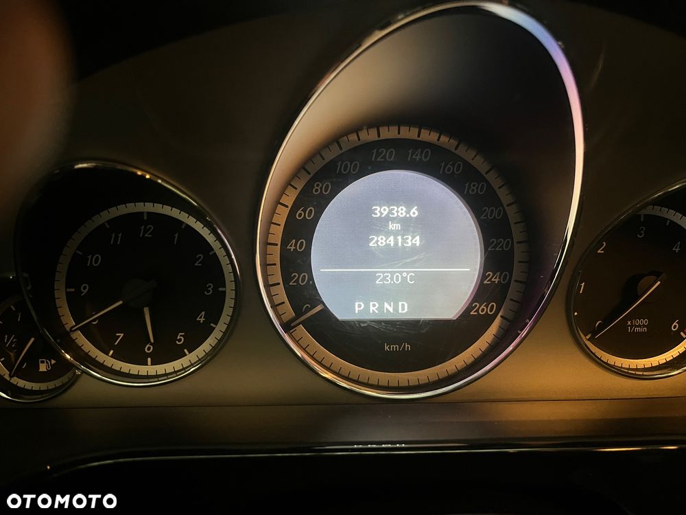 Mercedes-Benz Klasa E 220 CDI BlueEff Elegance - 14