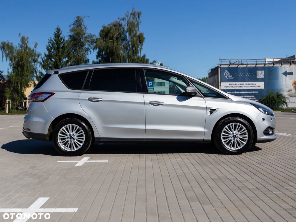 Ford S-Max - 9
